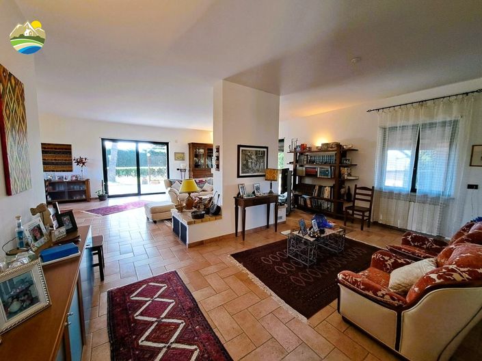 Image No.24-Villa de 4 chambres à vendre à Citta Sant'Angelo