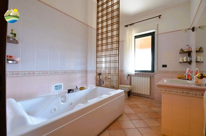 Image No.36-Villa de 4 chambres à vendre à Citta Sant'Angelo