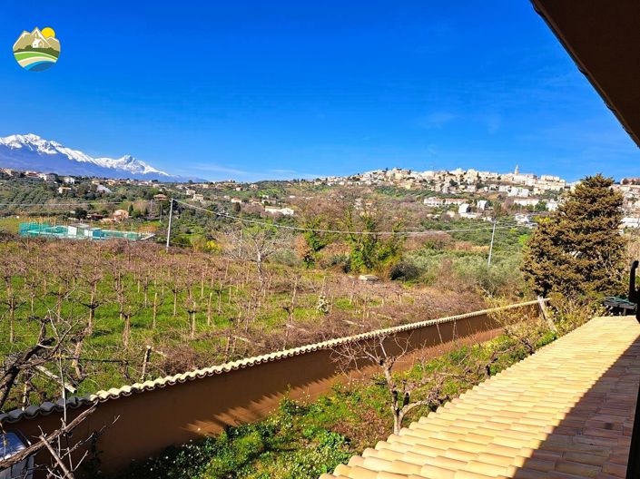 Image No.43-Villa de 4 chambres à vendre à Citta Sant'Angelo