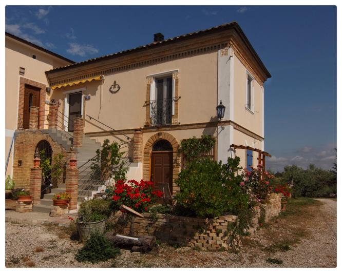 Image No.18-4 Bed Country House for sale