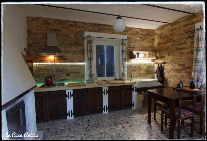 Image No.46-4 Bed Country House for sale