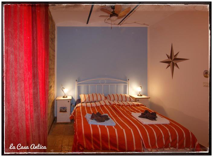 Image No.54-4 Bed Country House for sale