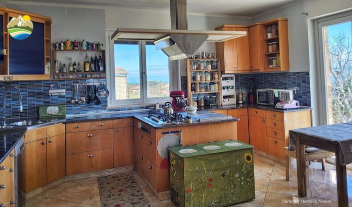 Image No.17-4 Bed Country House for sale