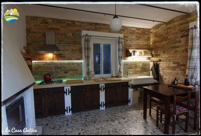 Image No.27-4 Bed Country House for sale