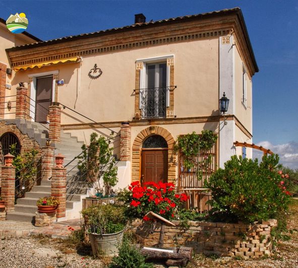 Image No.8-4 Bed Country House for sale