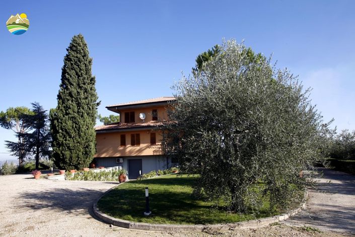 Image No.3-6 Bed Villa for sale