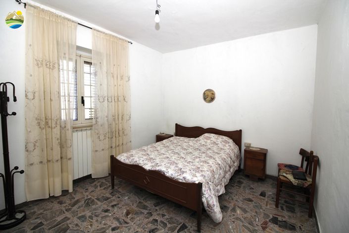 Image No.26-Maison de campagne de 4 chambres à vendre à Montefino