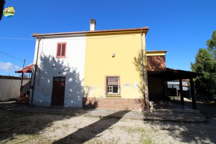 Image No.36-Maison de campagne de 4 chambres à vendre à Montefino