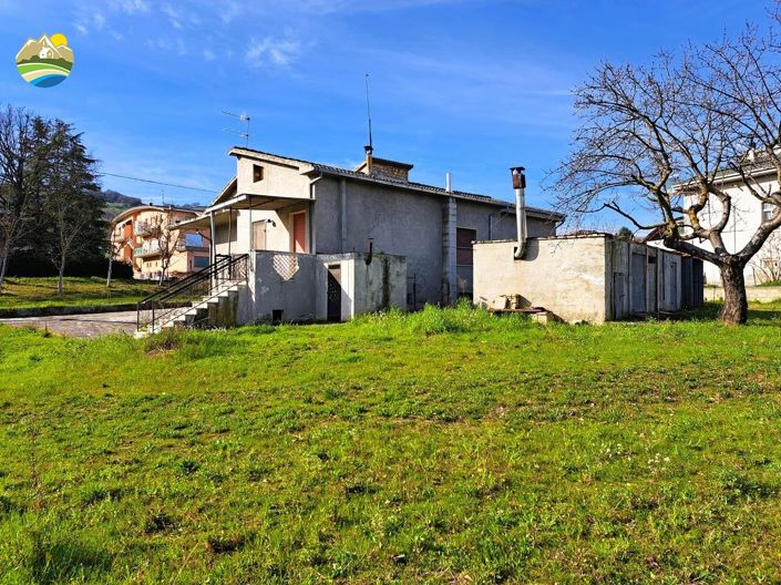 Image No.16-3 Bed Property for sale