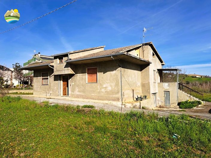 Image No.2-3 Bed Property for sale