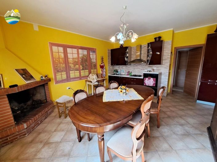 Image No.10-5 Bed Villa for sale