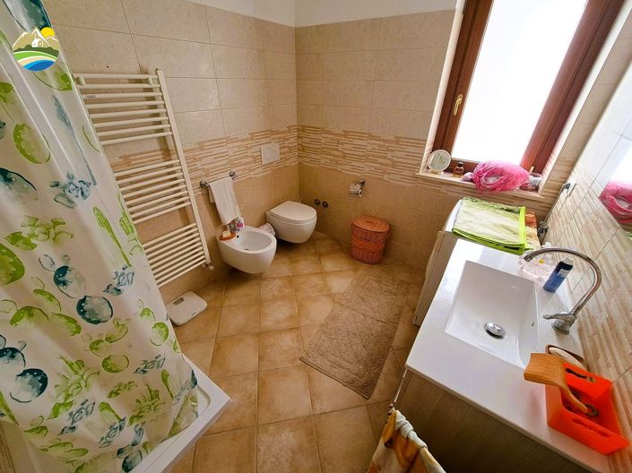 Image No.11-5 Bed Villa for sale