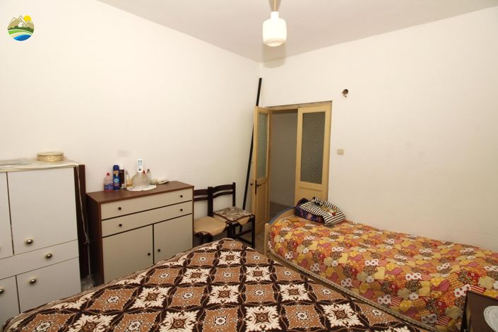 Image No.14-2 Bed Townhouse for sale