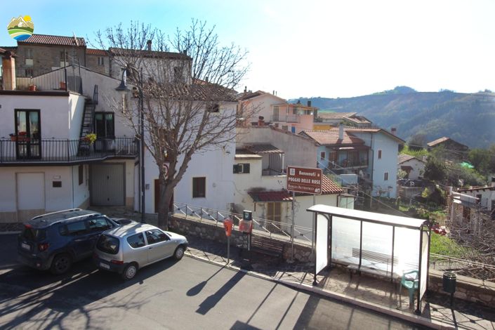 Image No.22-2 Bed Townhouse for sale