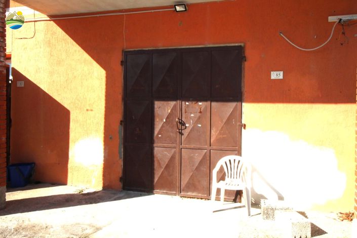 Image No.32-2 Bed Townhouse for sale