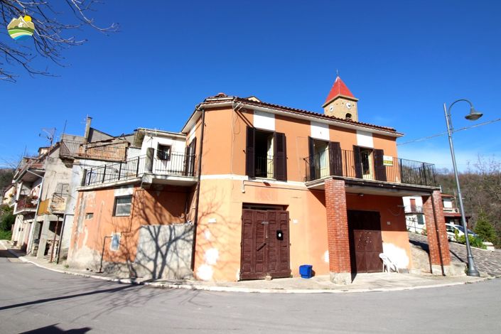 Image No.4-2 Bed Townhouse for sale