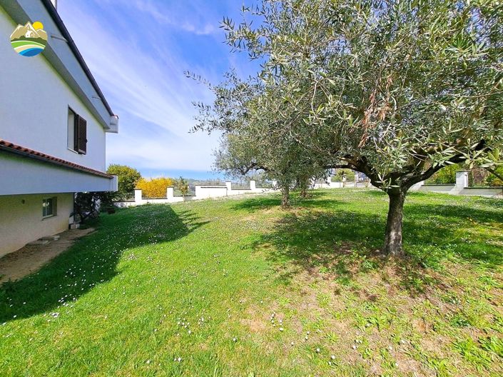 Image No.10-3 Bed Villa for sale