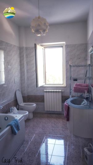 Image No.34-3 Bed Villa for sale