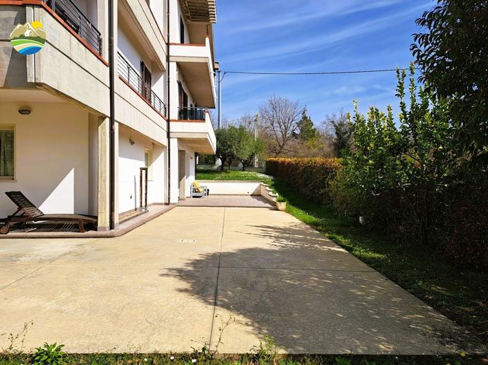 Image No.7-3 Bed Villa for sale