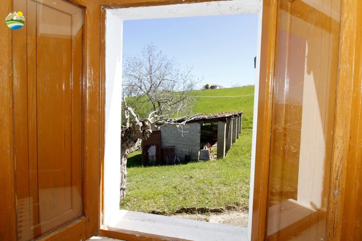 Image No.17-3 Bed Country House for sale