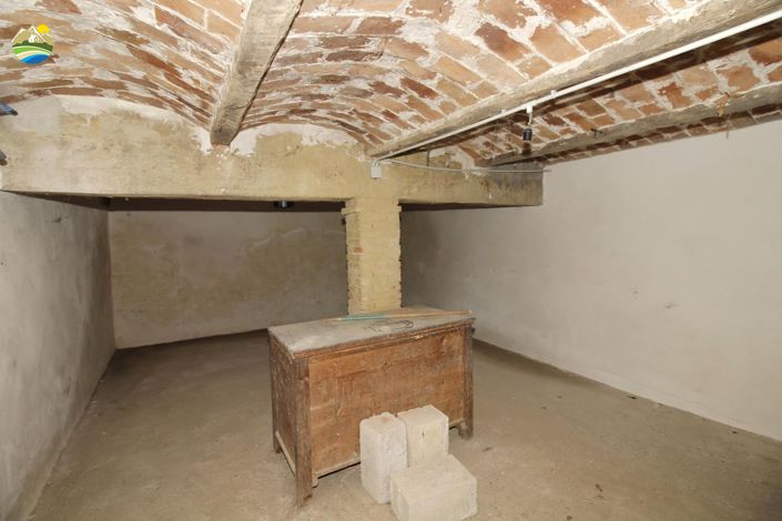 Image No.28-3 Bed Country House for sale