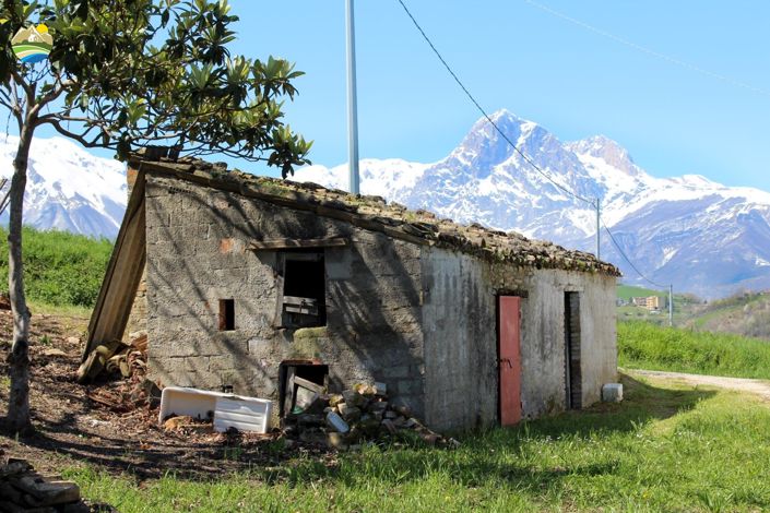 Image No.32-3 Bed Country House for sale