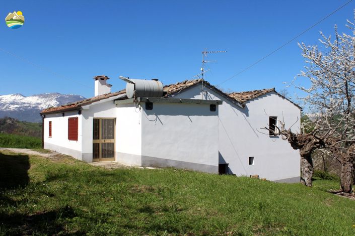 Image No.6-3 Bed Country House for sale