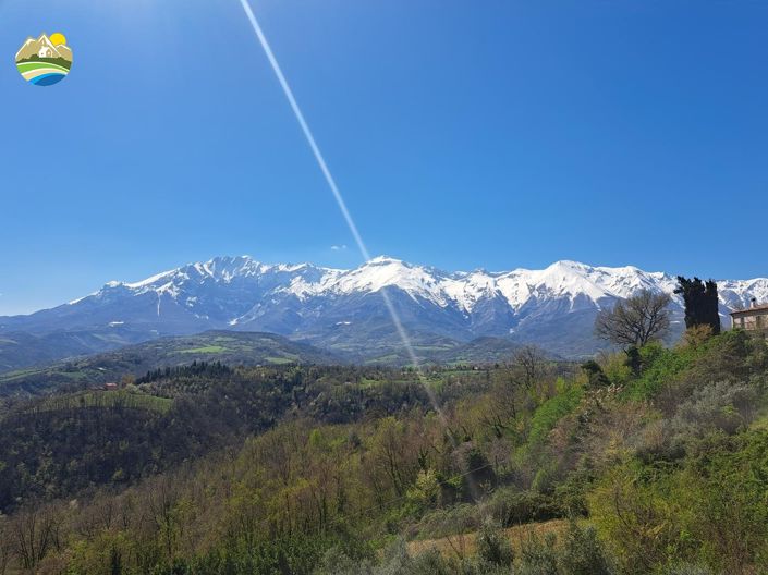 Image No.36-6 Bed Townhouse for sale