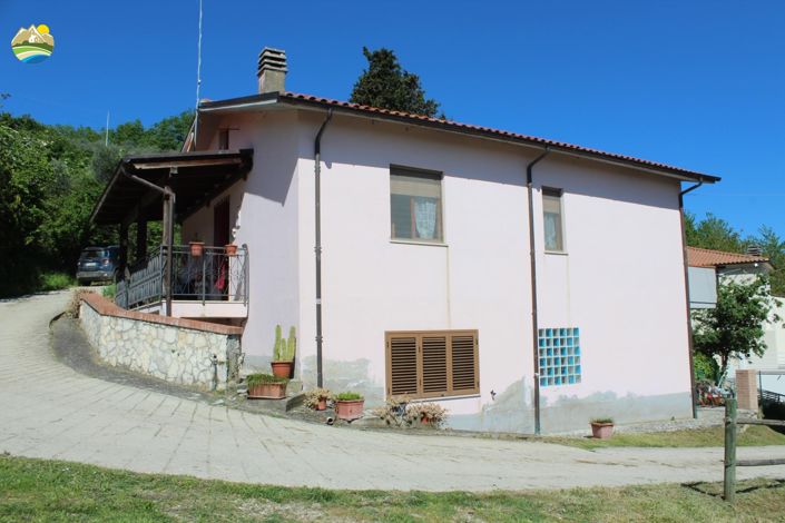 Image No.35-2 Bed Country House for sale
