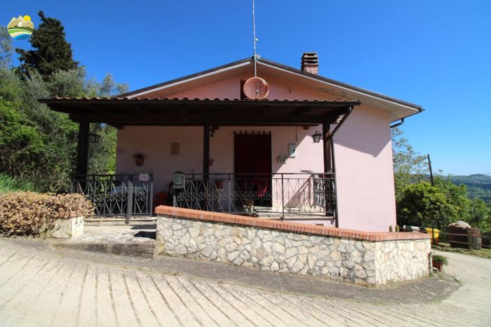 Image No.36-2 Bed Country House for sale