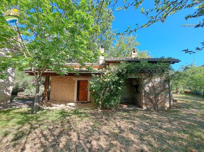 Image No.22-3 Bed Country House for sale