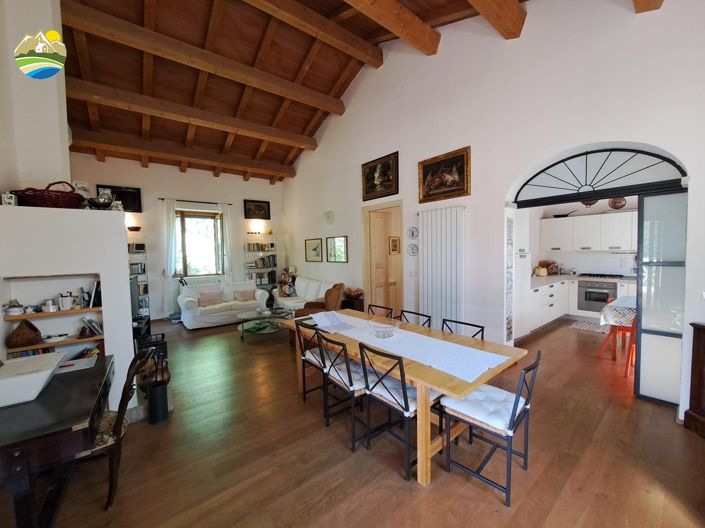 Image No.27-3 Bed Country House for sale