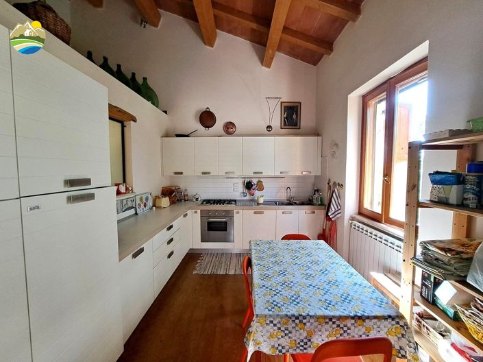 Image No.30-3 Bed Country House for sale