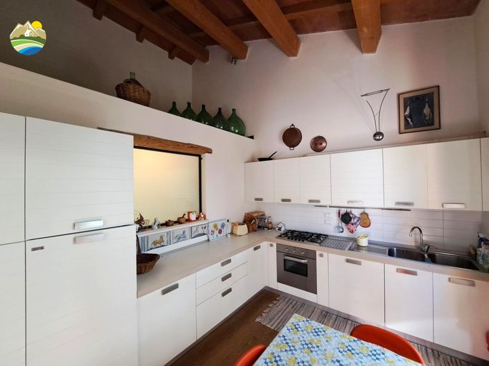 Image No.31-3 Bed Country House for sale