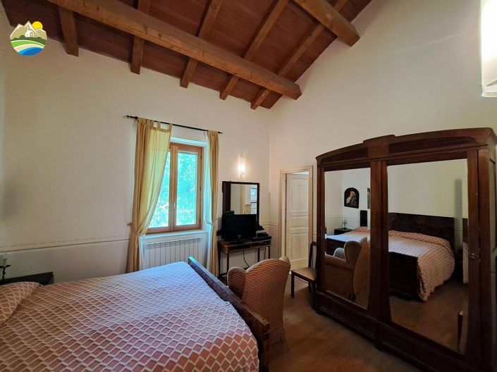 Image No.38-3 Bed Country House for sale