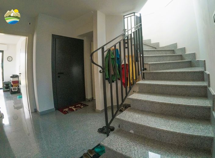 Image No.37-Villa de 4 chambres à vendre à Penne
