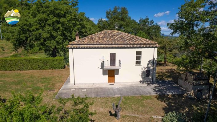 Image No.33-Maison de campagne de 4 chambres à vendre à Cellino Attanasio