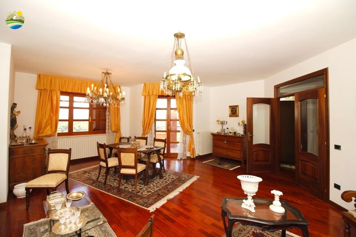 Image No.2-Villa de 3 chambres à vendre à Penne