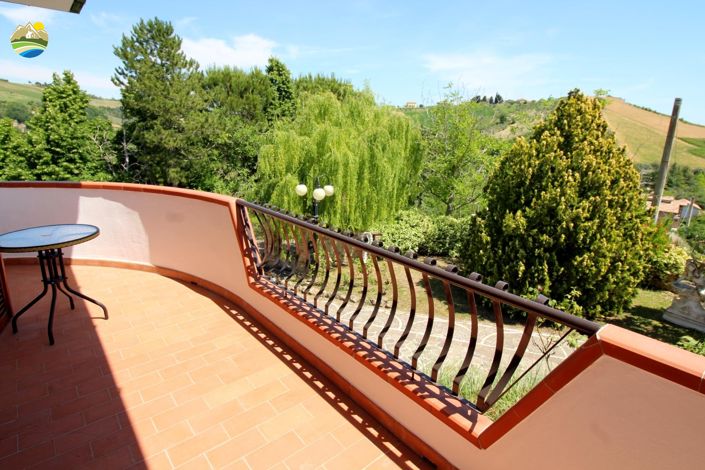 Image No.12-3 Bed Villa for sale