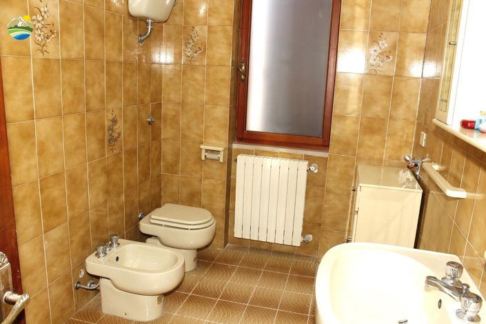 Image No.36-3 Bed Villa for sale