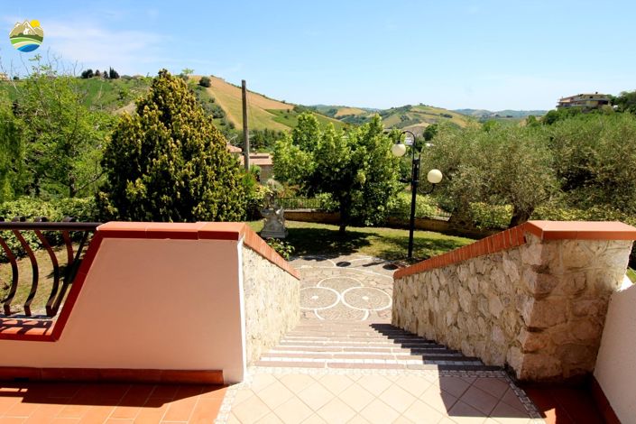 Image No.40-3 Bed Villa for sale
