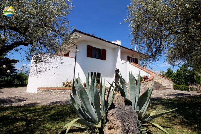 Image No.42-3 Bed Villa for sale