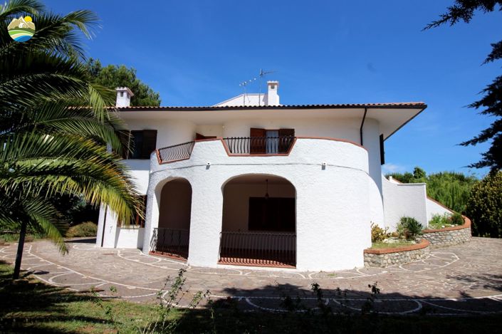 Image No.47-3 Bed Villa for sale