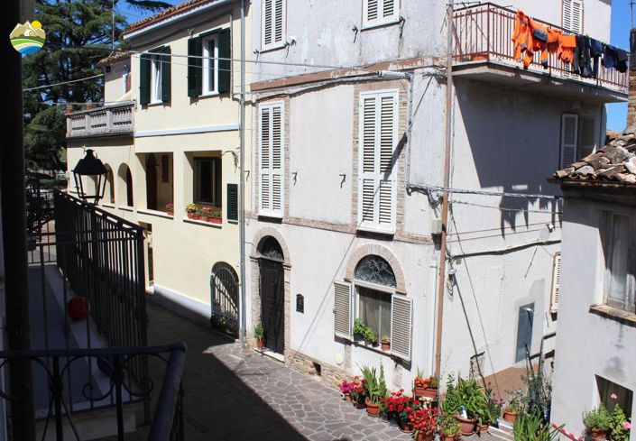 Image No.34-2 Bed Property for sale