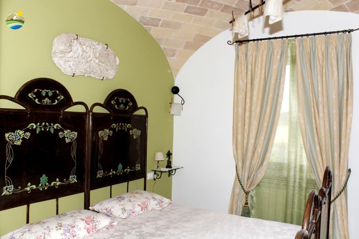 Image No.4-2 Bed Property for sale