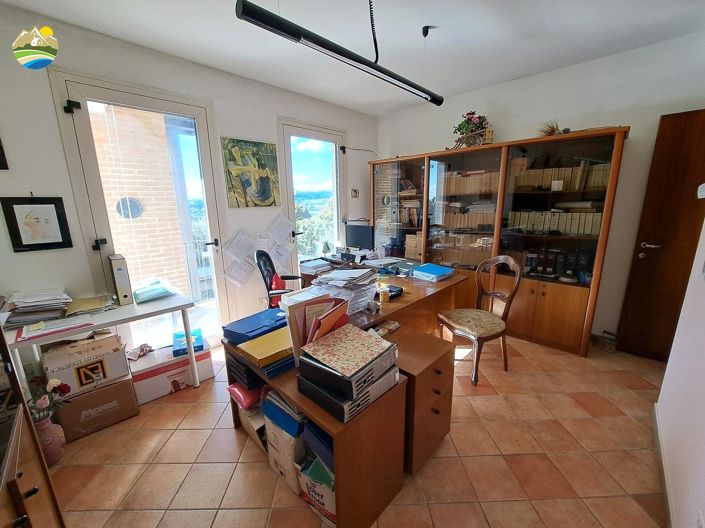 Image No.9-Propriété de 3 chambres à vendre à Atri