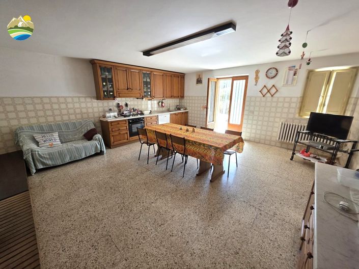 Image No.12-5 Bed Country House for sale