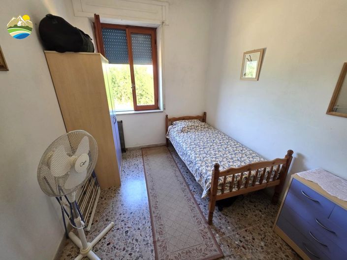 Image No.21-3 Bed Country House for sale