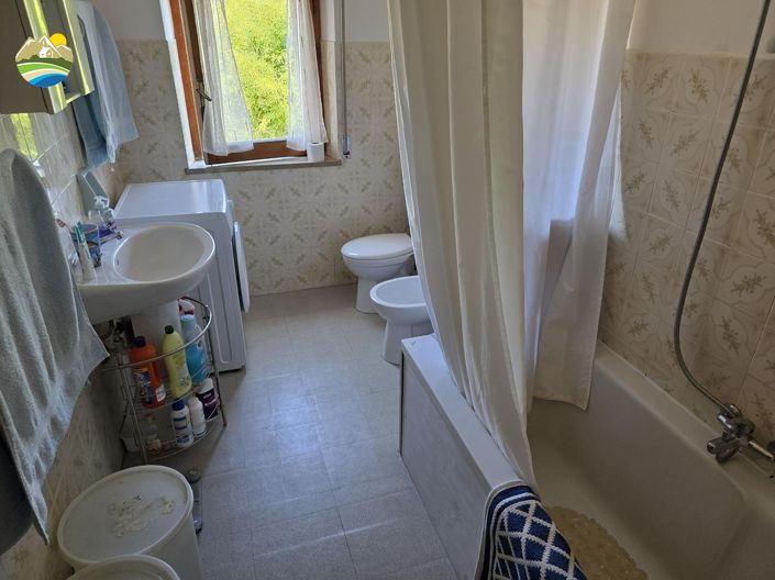 Image No.22-3 Bed Country House for sale