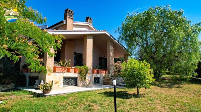 Image No.4-Villa de 4 chambres à vendre à Teramo